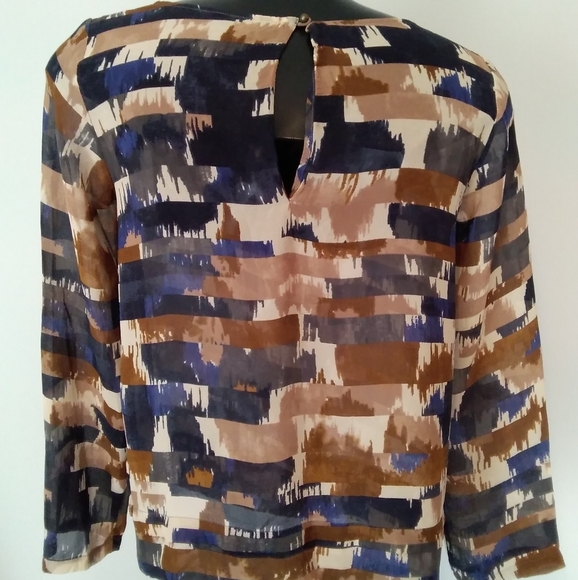 CLUB MONACO 💯% Silk Tiered Blouse - Picture 7 of 8